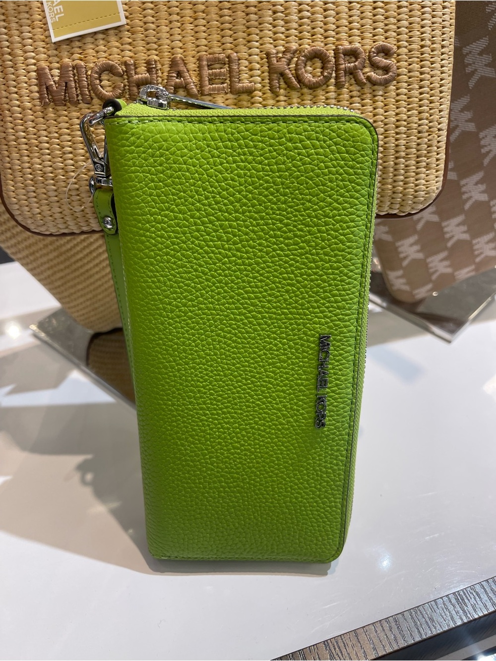 Michael Kors Lg Pebbled Leather Continental Wallet Wristlet Phone Holder 
Lime
N - Picture 14 of 16